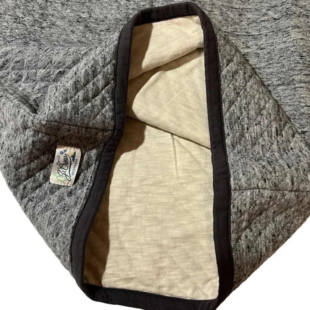 J.Crew Crewcuts| Unisex Gray Long Sleeve Tee with Orange Accent-Size 8